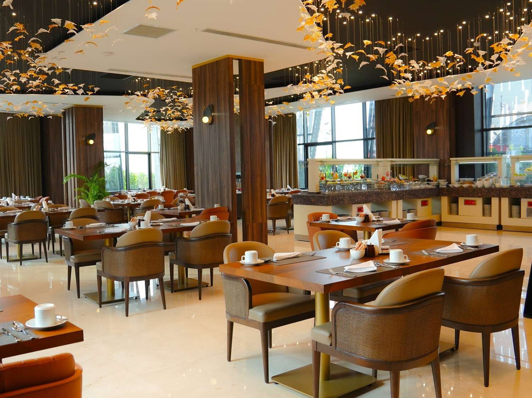 Ramada Hotel & Suites by Wyndham Erbil 32 Park