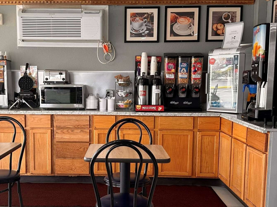 Travelodge By Wyndham Bloomington