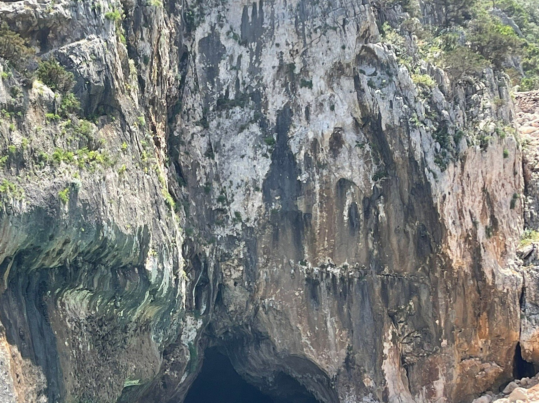Lampu Noleggio Gommoni-Cala Gonone必去景点