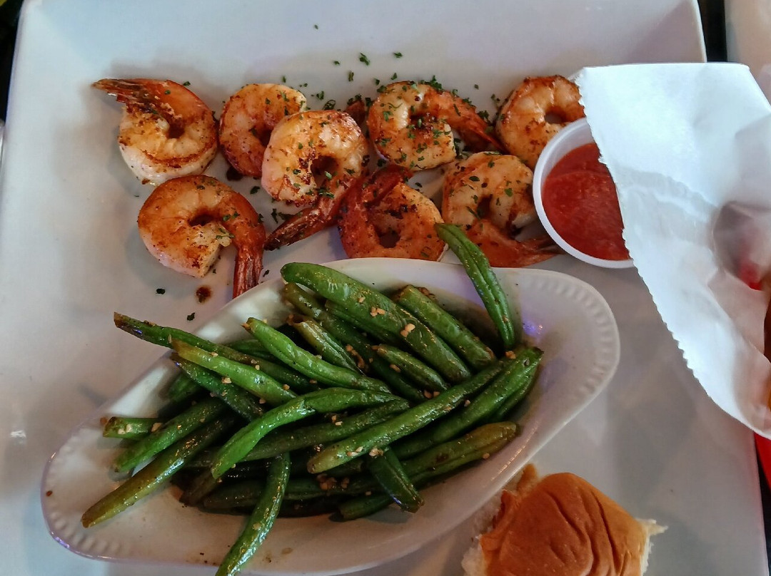 Neil St Blues-尚贝恩必去景点