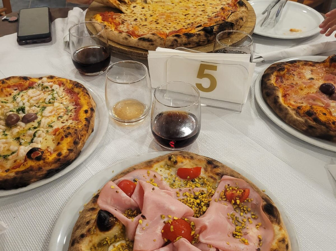 Trattoria Pizzeria La Movida