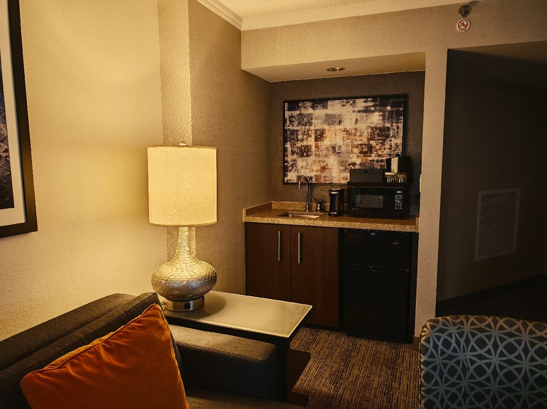 芝加哥奥黑尔万豪套房酒店主图