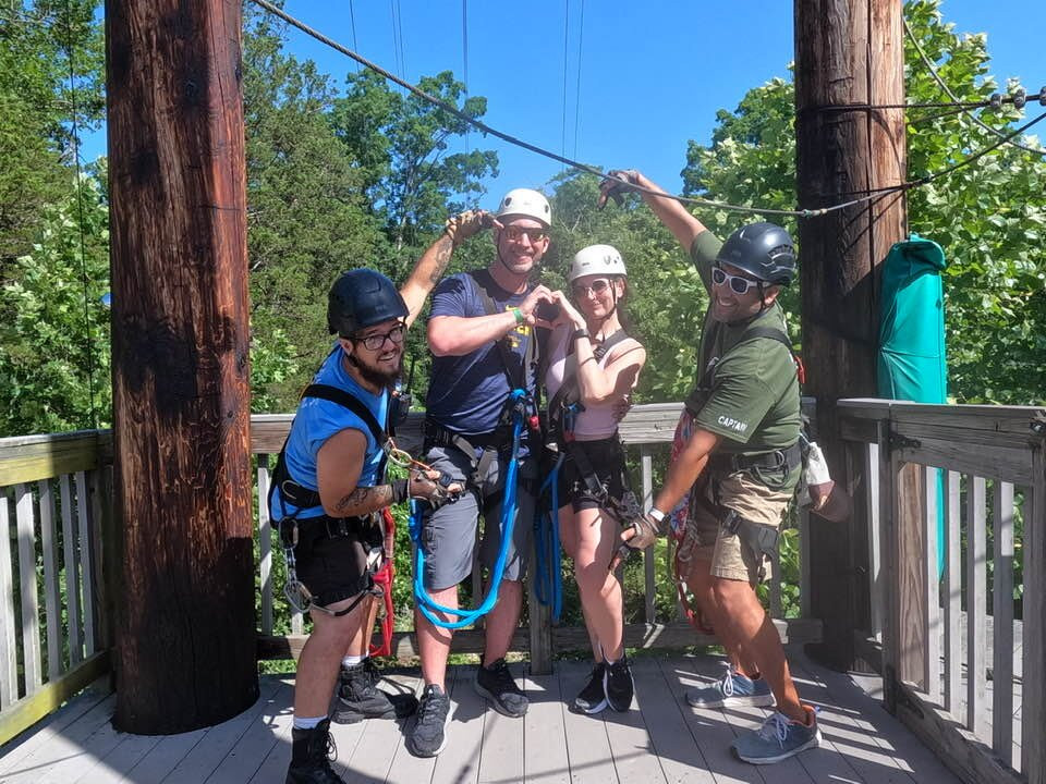 Branson Zipline at Wolfe Mountain-Walnut Shade必去景点