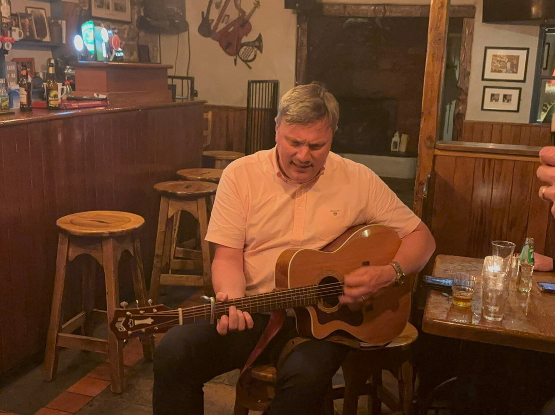 Mcdonnells Bar & Undertakers-Belmullet必去景点