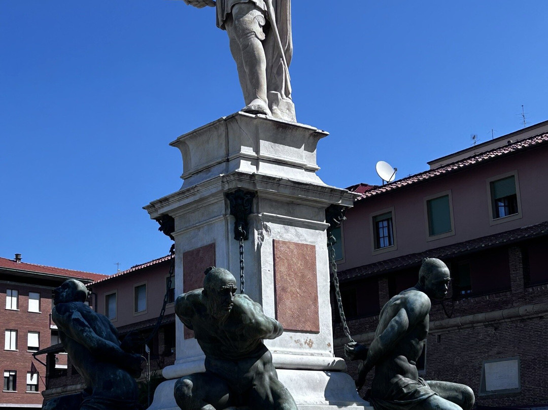 Monumento dei Quattro Mori-里窝那必去景点