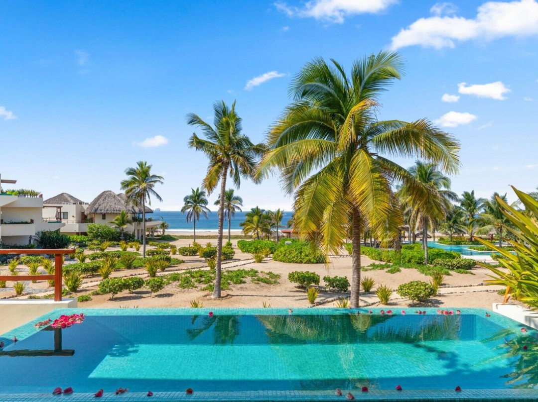 Marea Beachfront Villas主图