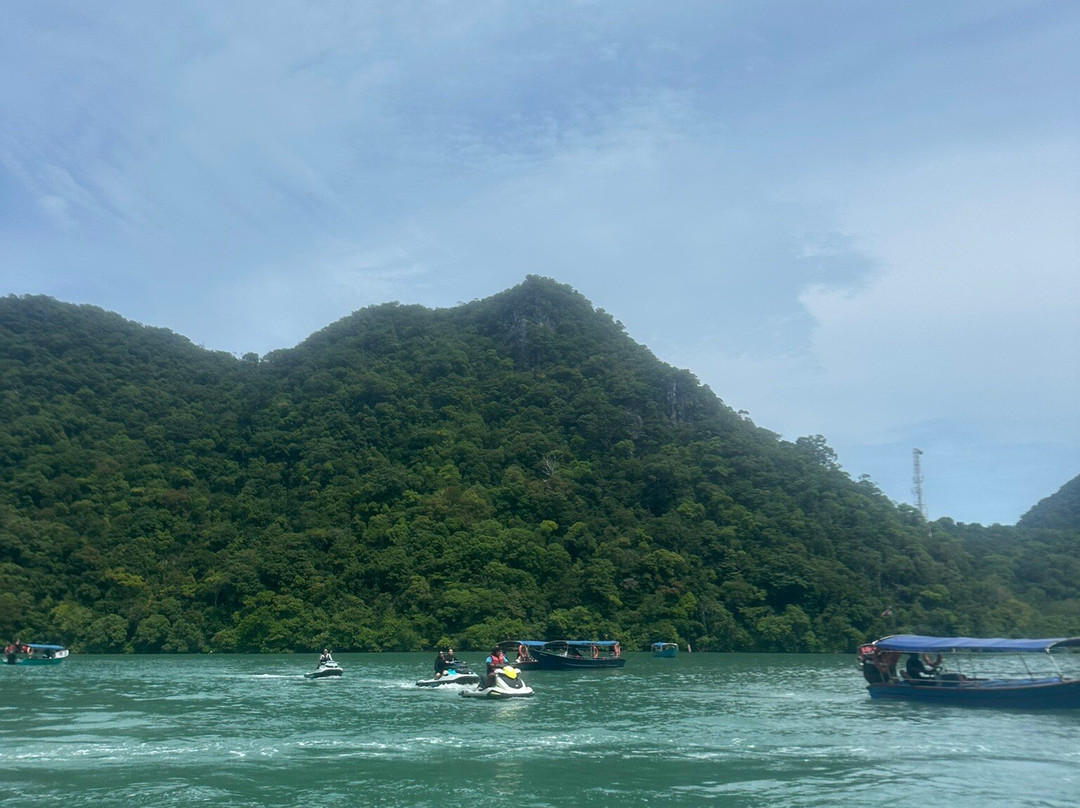 Wave Quest Watersport-中央海滩必去景点