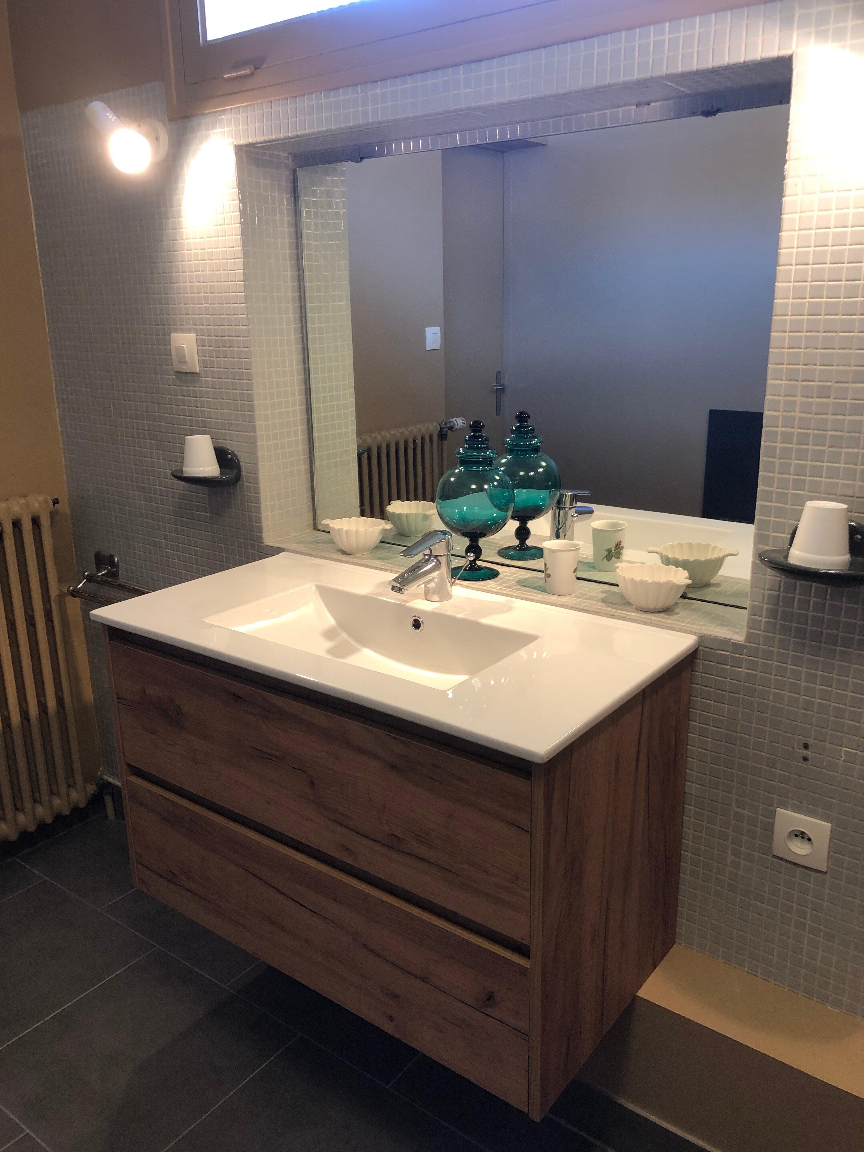 Chambres la Vallée-浴室