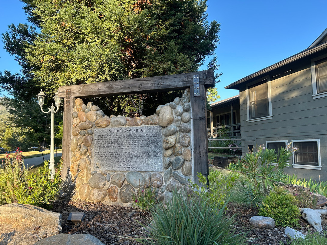 塞拉天空牧场酒店主图