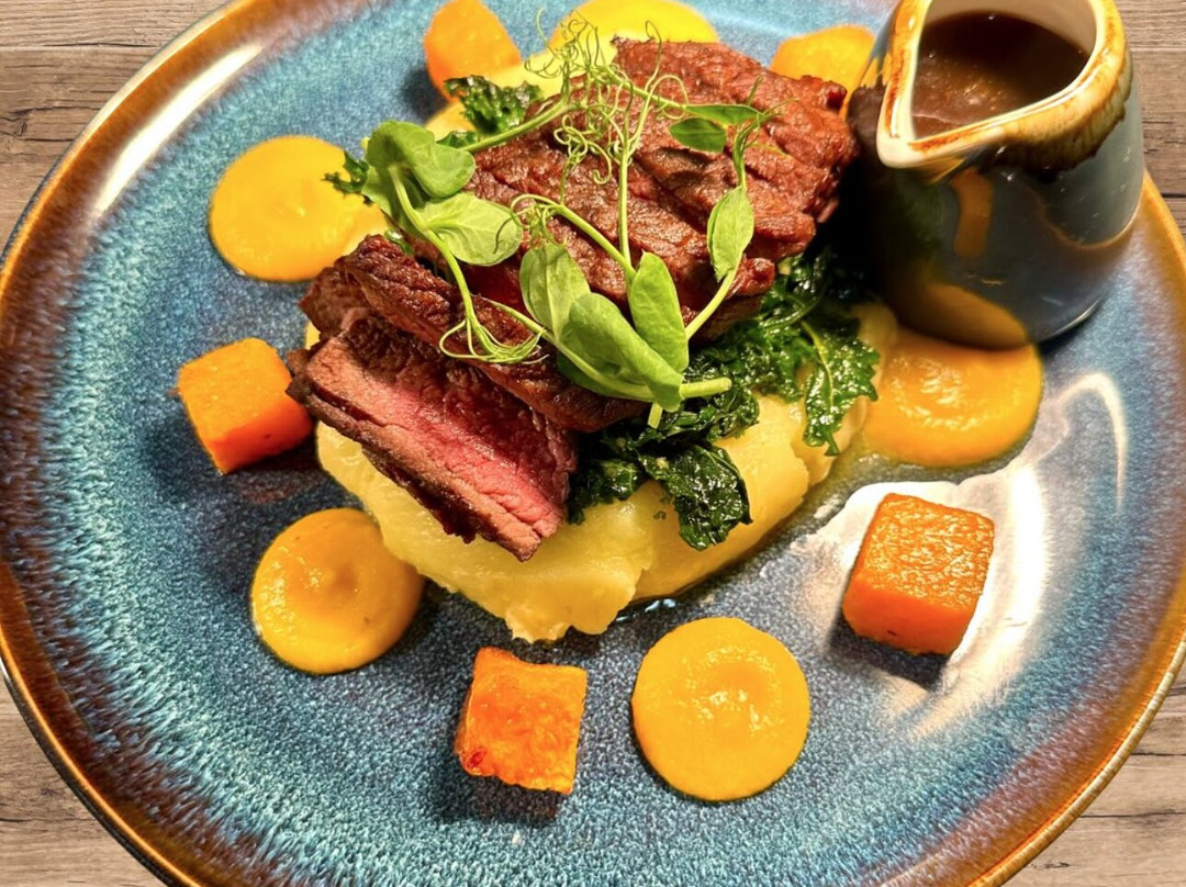 The Nest Hotel & Restaurant主图