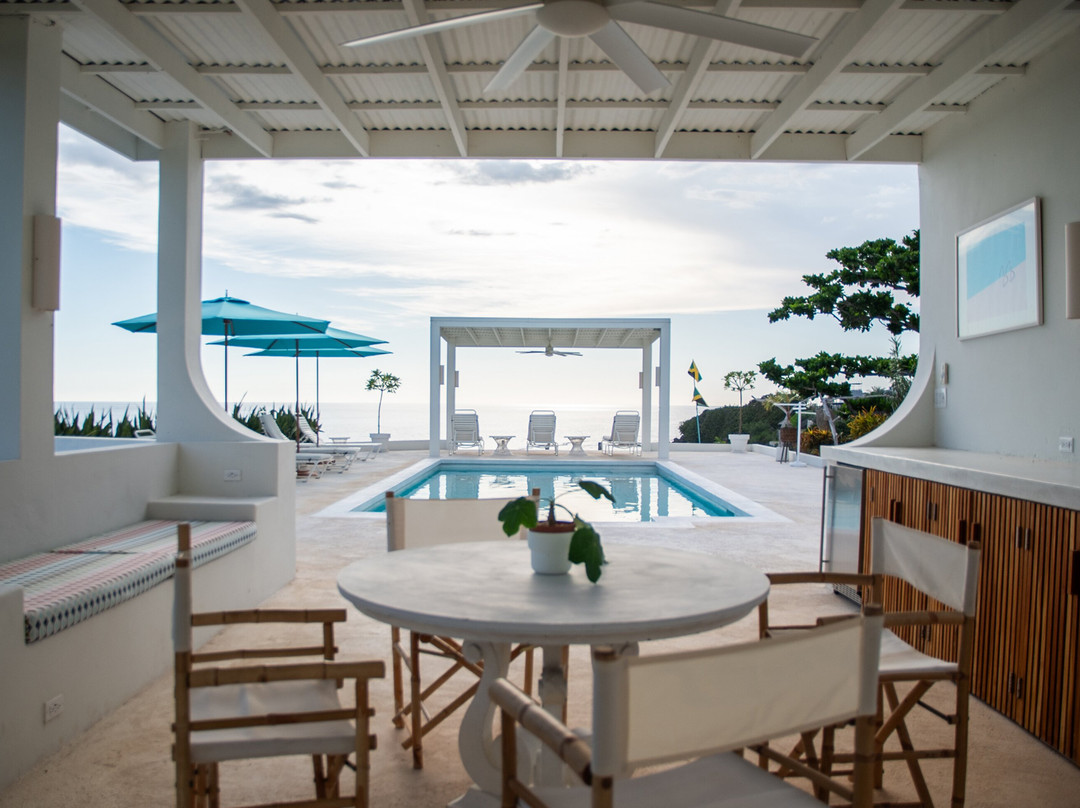 MycoMeditations Psilocybin-Assisted Retreats-瑰宝滩必去景点