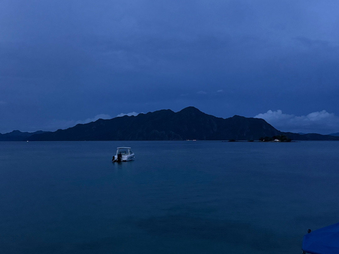 琴多南岛度假&潜水中心主图