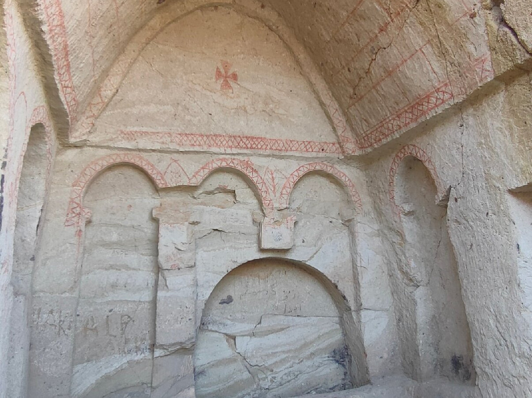 Karanlik Kilise-格雷梅必去景点