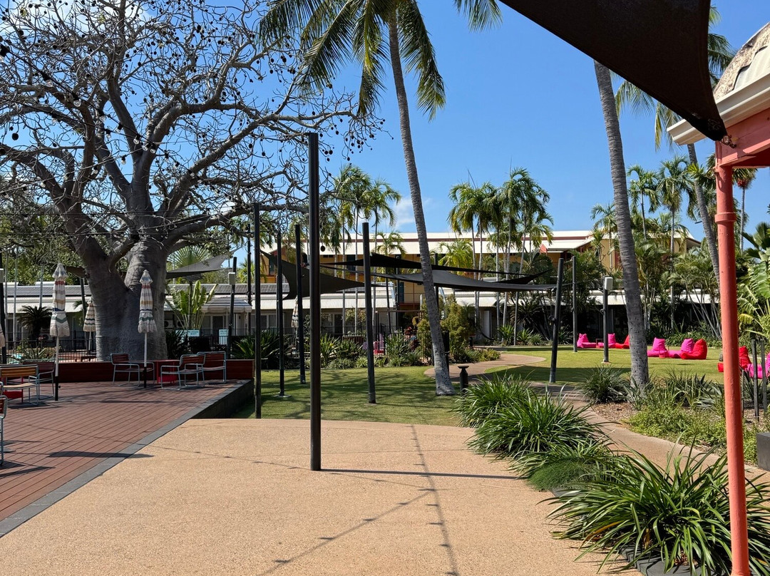 The Continental Hotel主图