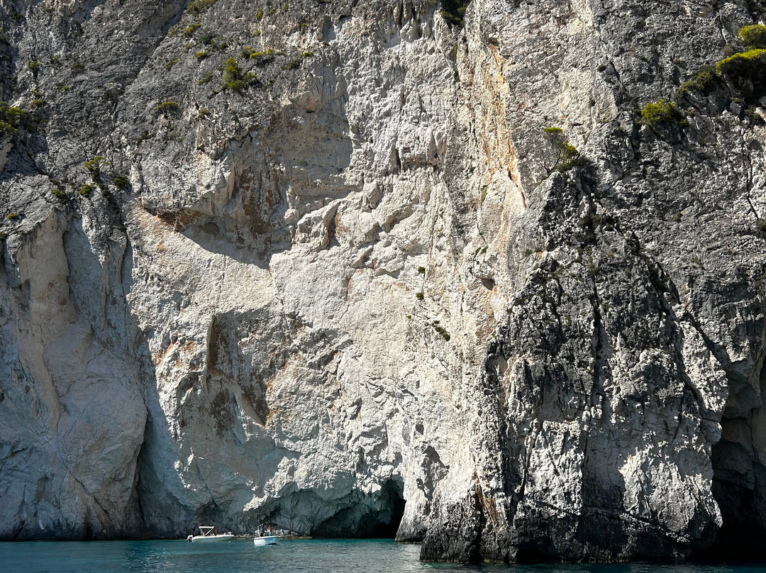 Zante Waves-Agios Sostis必去景点