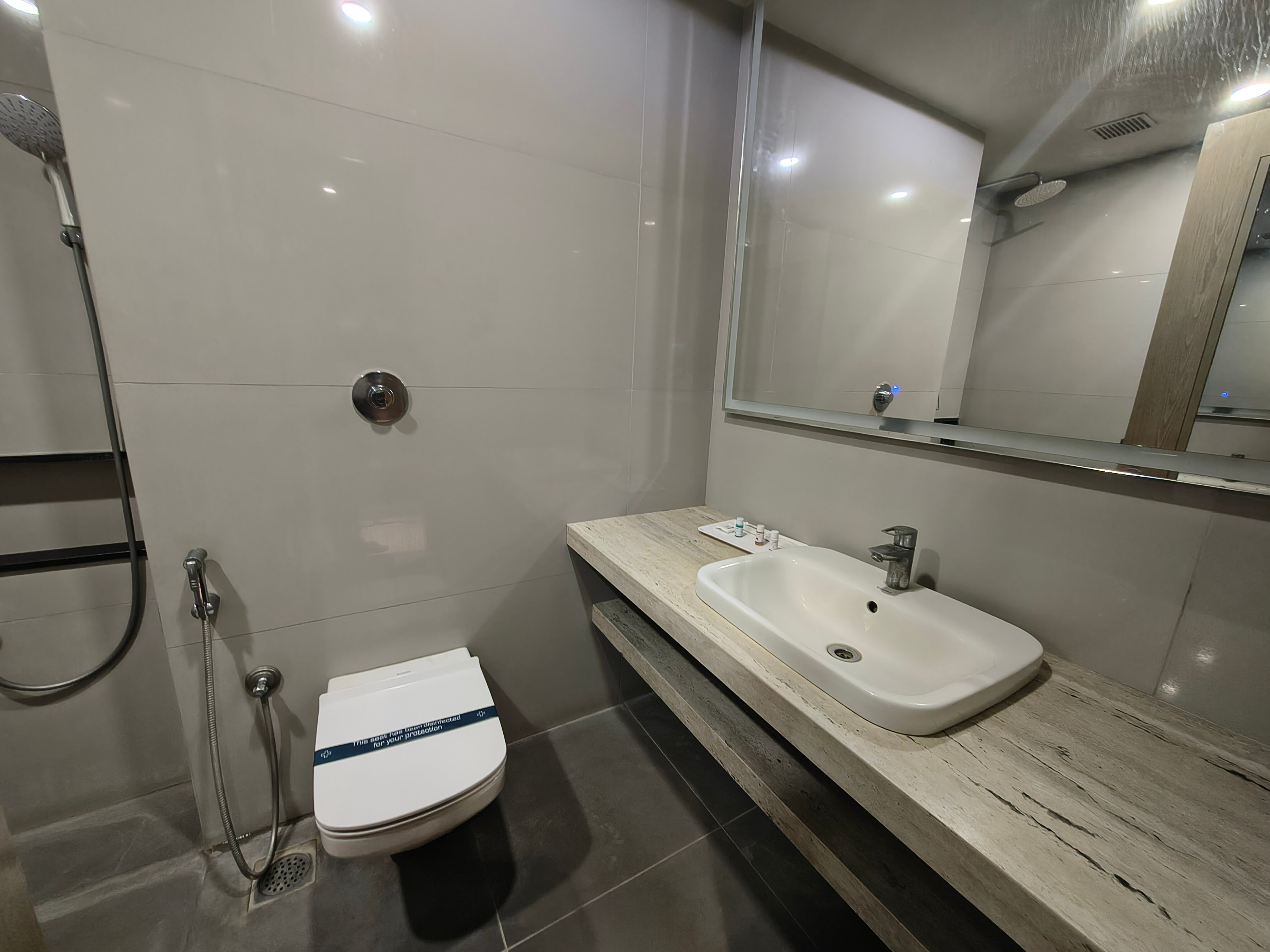 Parsons Court-官方