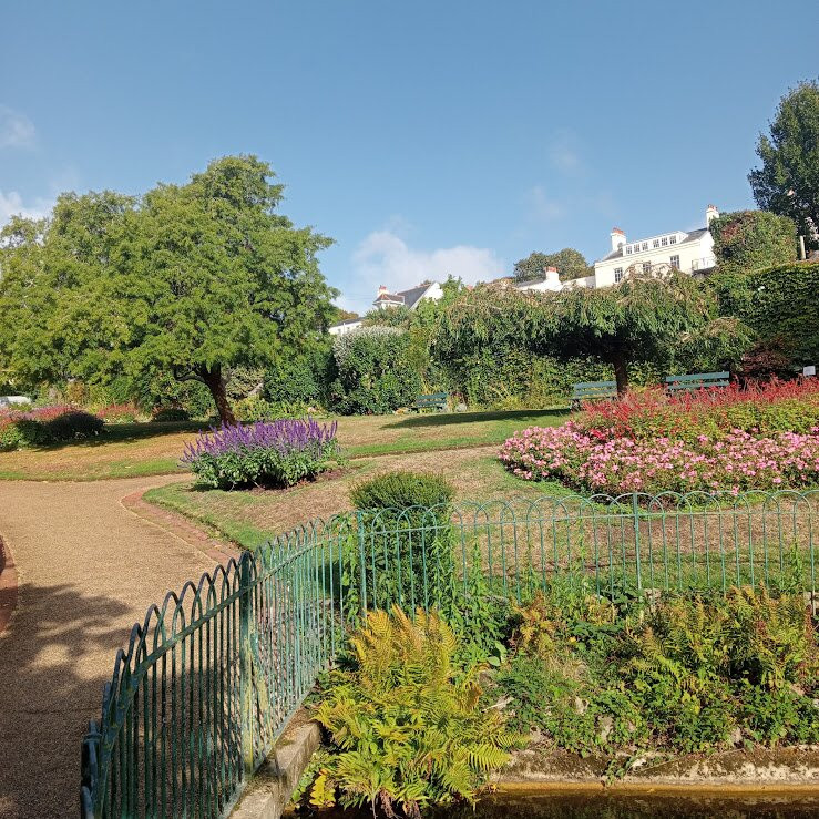 Candie Gardens-St Peter Port必去景点