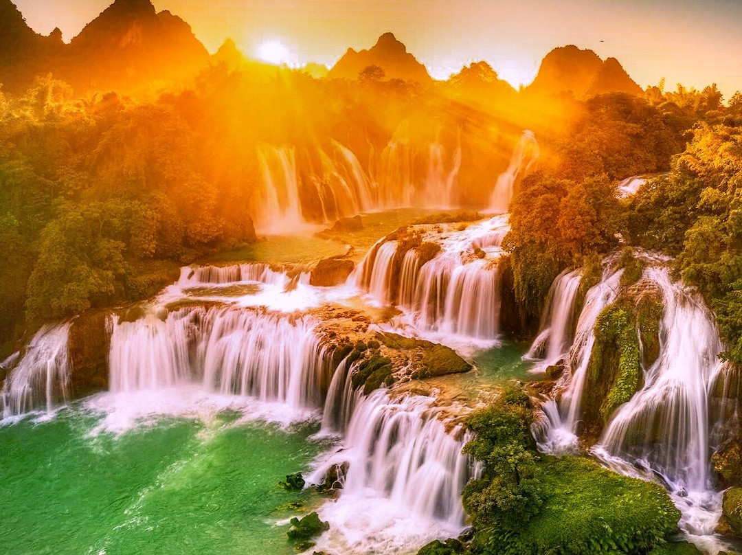Ban Gioc Waterfall – A Journey to Northern Vietnam’s Hidden Beauty
