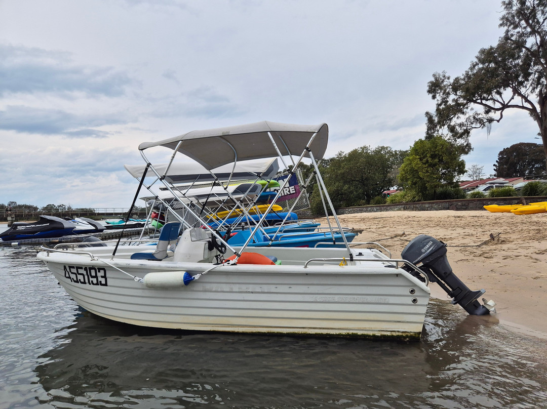 Swan Boat Hire-Maroochydore必去景点
