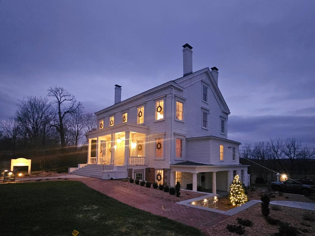 Peach Grove Inn