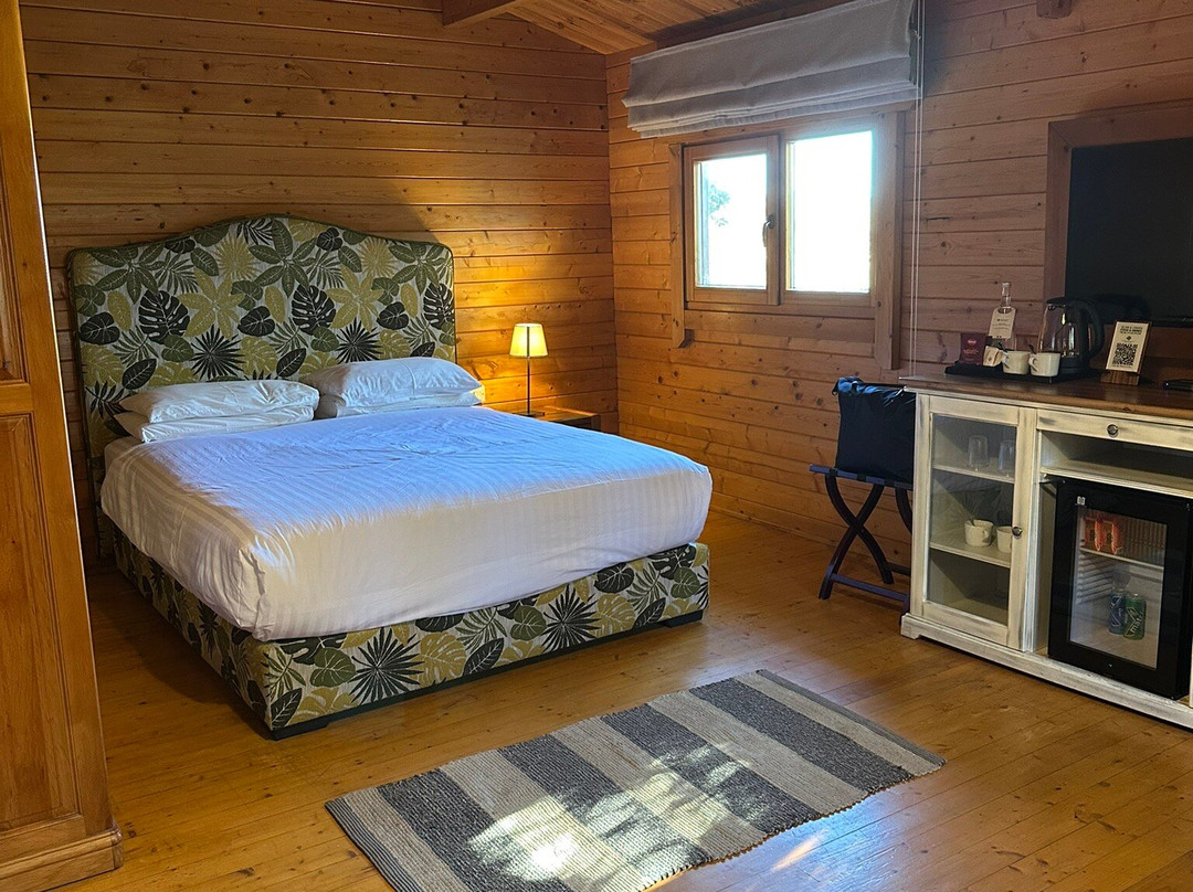 Mountain Breeze Lodge & Resort主图