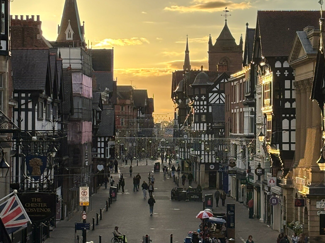 快捷假日切斯特赛马场酒店主图