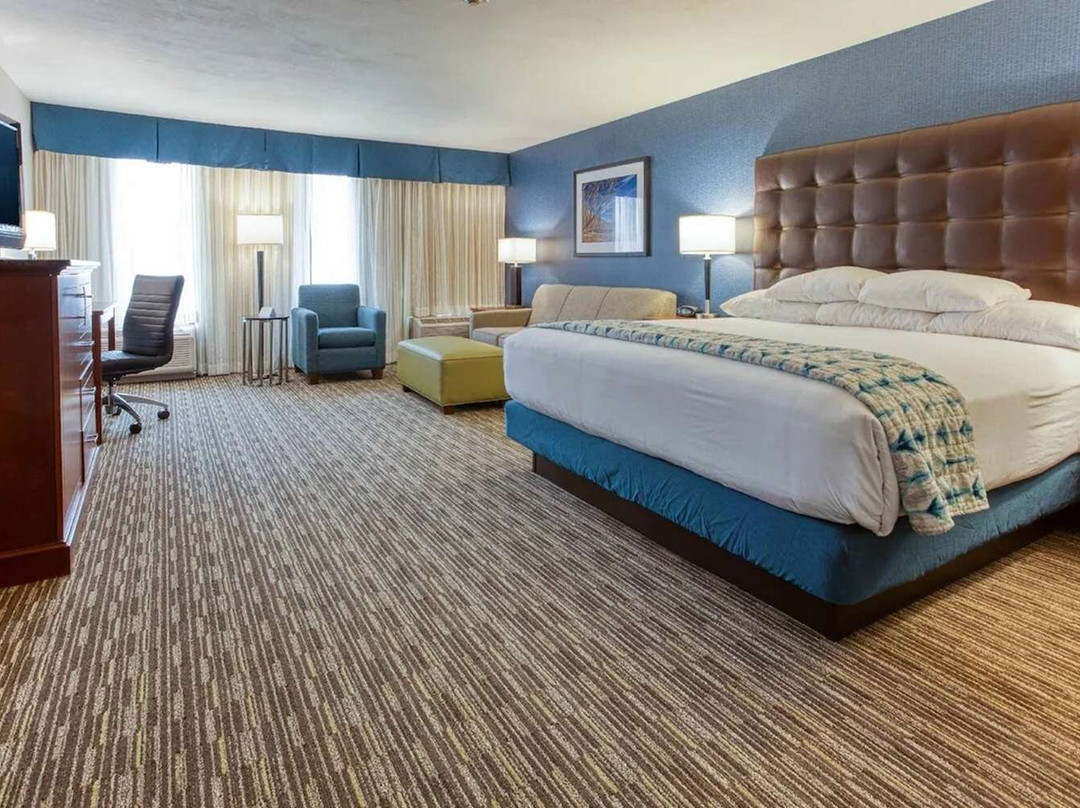 High Ridge酒店住宿-Heritage Inn & Suites St. Louis/fenton, Trademark By Wyndham