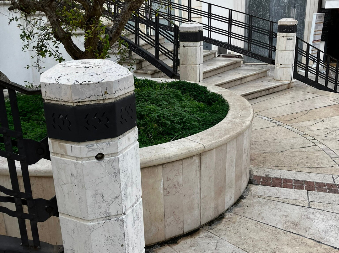 Piazza Della Libertà-奥斯图尼必去景点