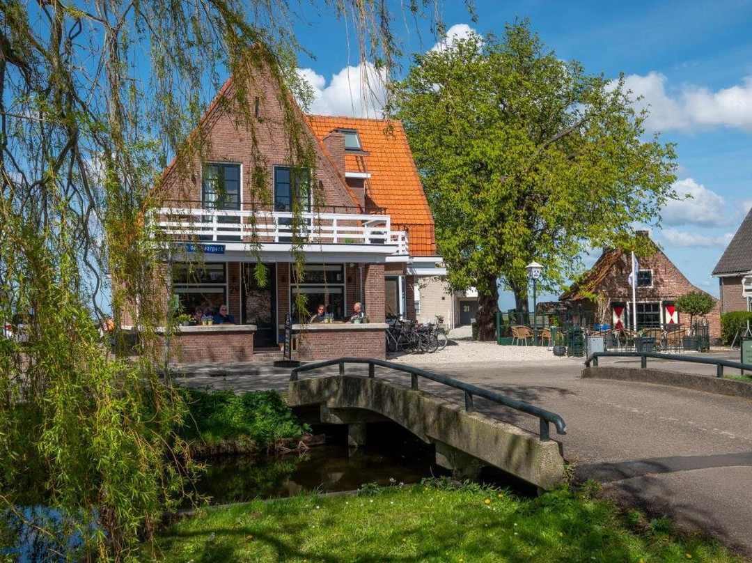 The Lake Inn