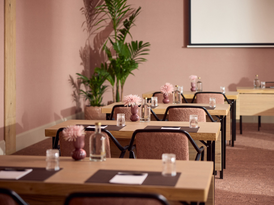 凡德瓦克酒店主图