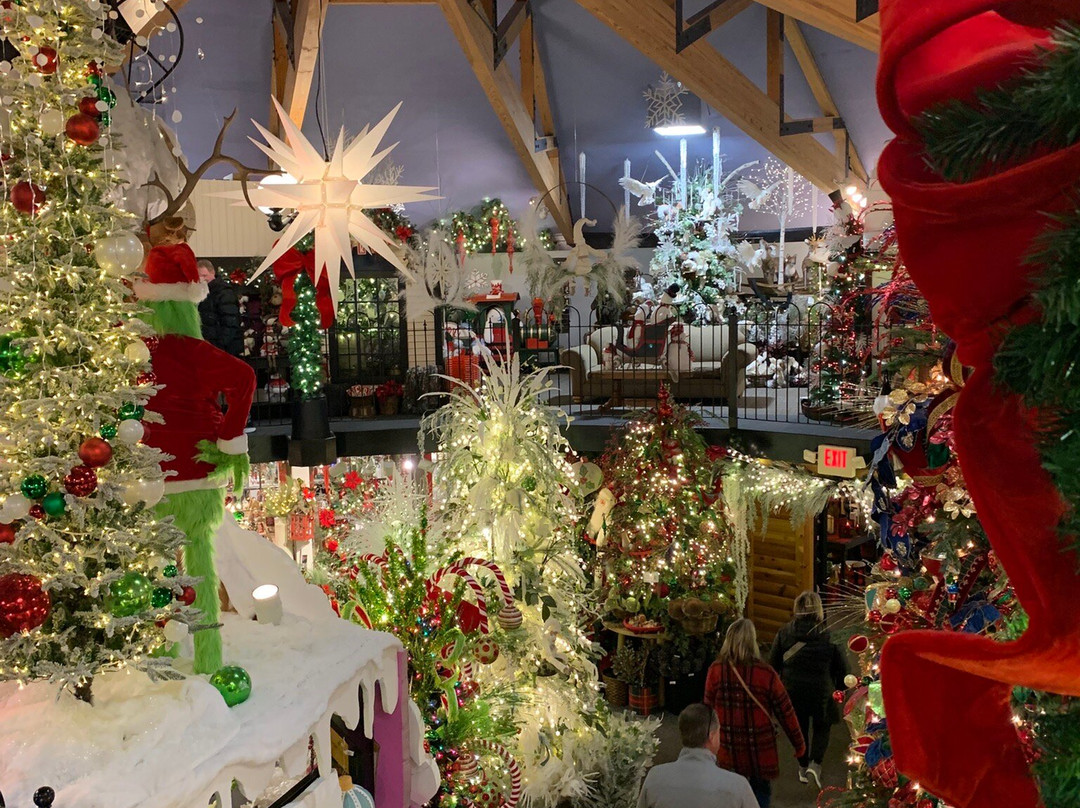 Tis The Season Christmas Shoppe-Millersburg必去景点