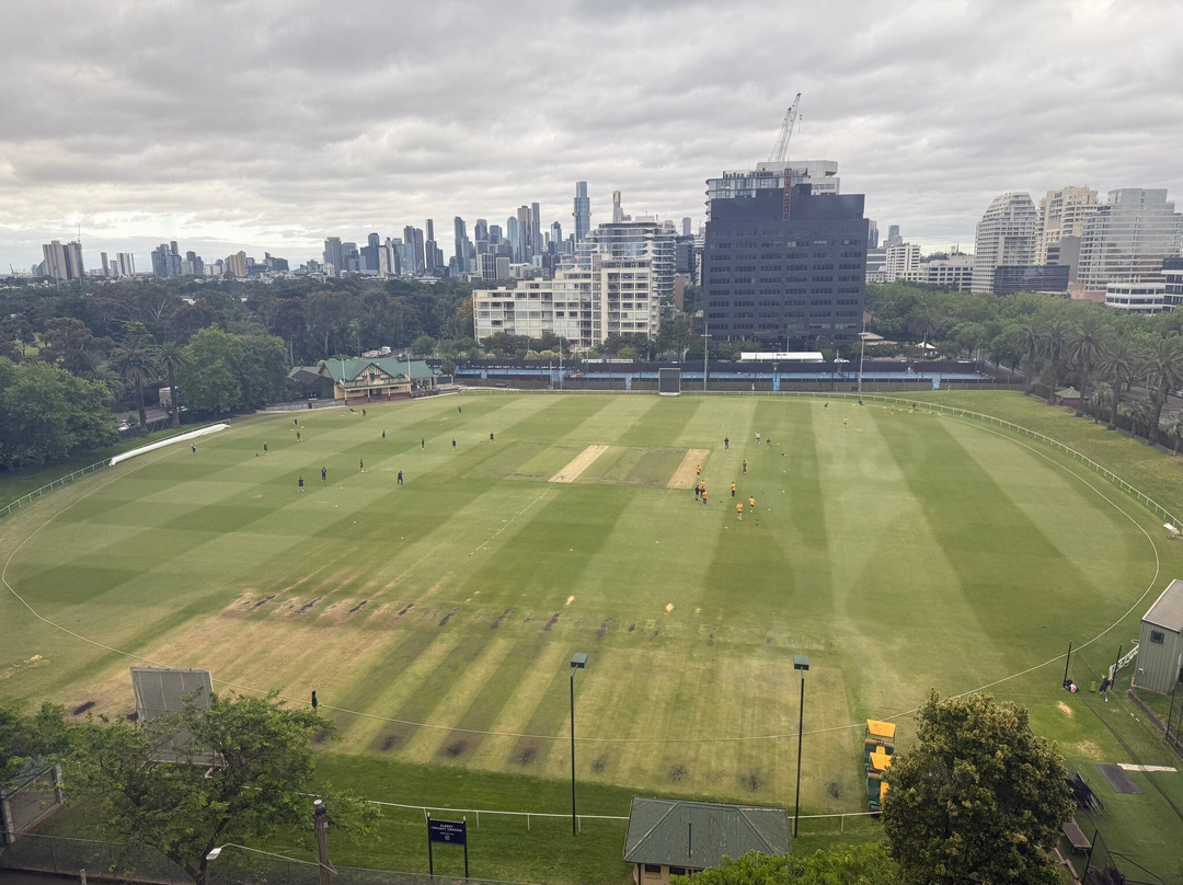 圣科达路园观酒店主图