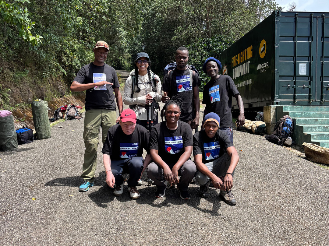 Trekking Hero - Kilimanjaro Day Hike-乞力马扎罗山国家公园必去景点