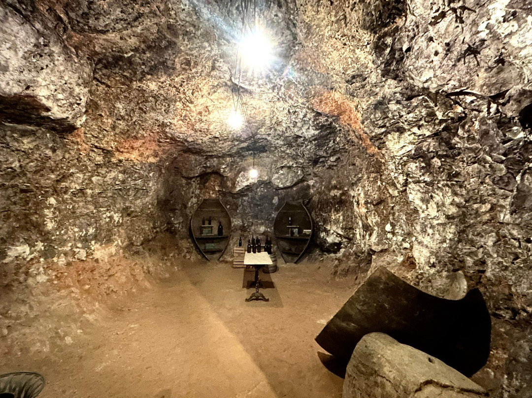 Bodegas Peral-Colmenar de Oreja必去景点