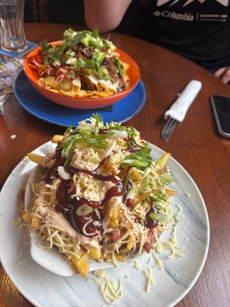 The Saddle Inn-官方