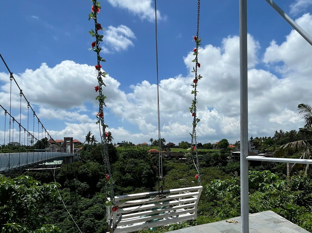 Glass Bridge Bali-Kemenuh必去景点
