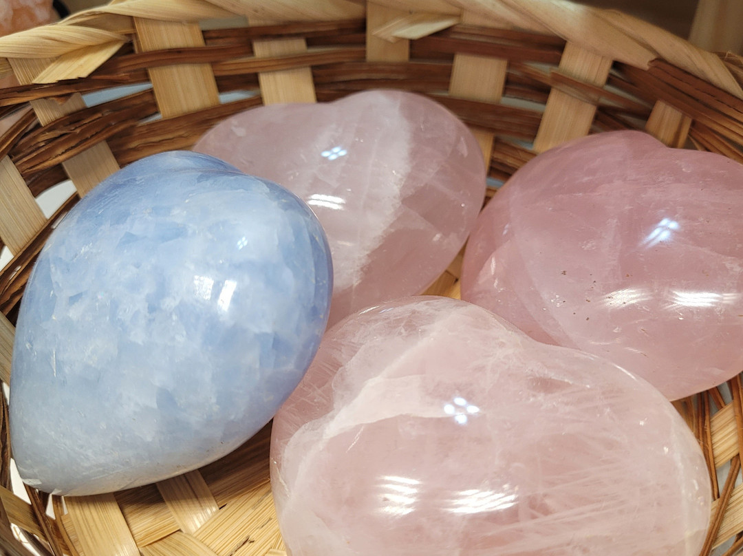 Le Studio de Luna Nath-Cranves-Sales必去景点