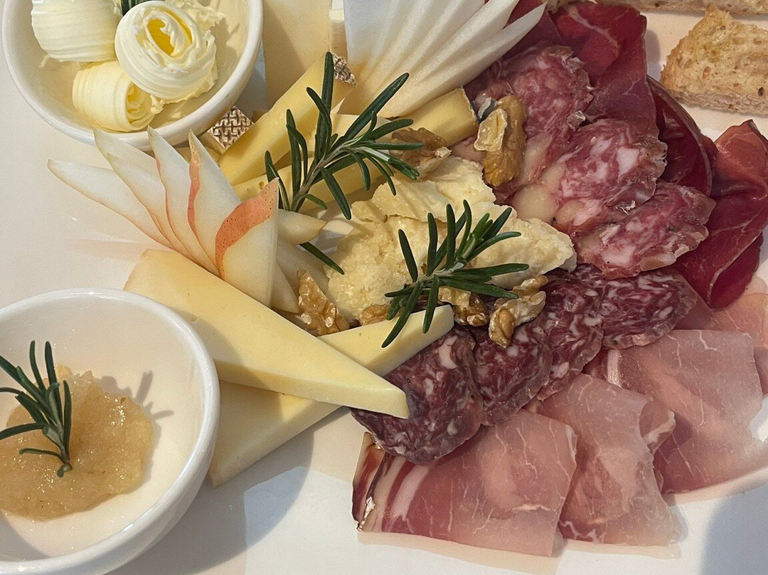 Hotel Castel Pietra主图