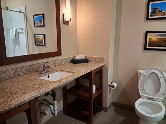 Comfort Inn & Suites主图