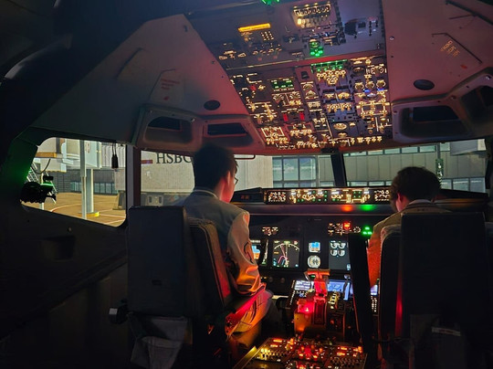 Simair737 Flight Simulators-切尔滕纳姆必去景点