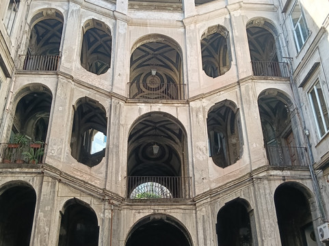 Miglio Sacro-那不勒斯必去景点