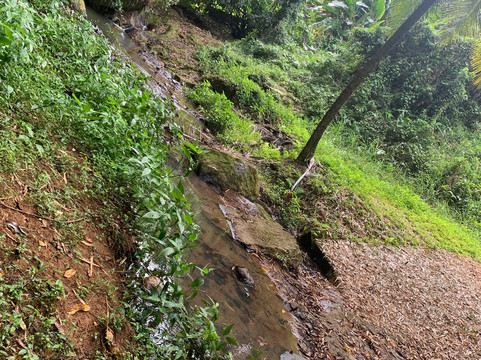 Cascade De Fonds Nicolas-Le Robert必去景点