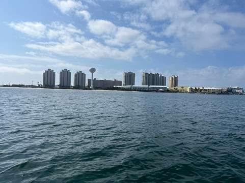 Lucky Chucky Charters-纳瓦拉必去景点