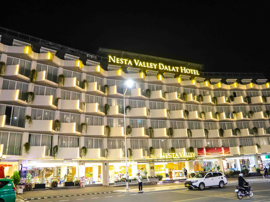 高尔夫谷球场酒店主图