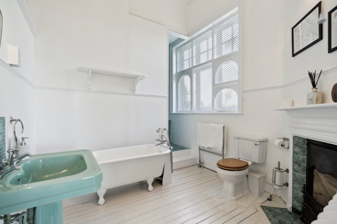 河流艺术俱乐部酒店-客卧