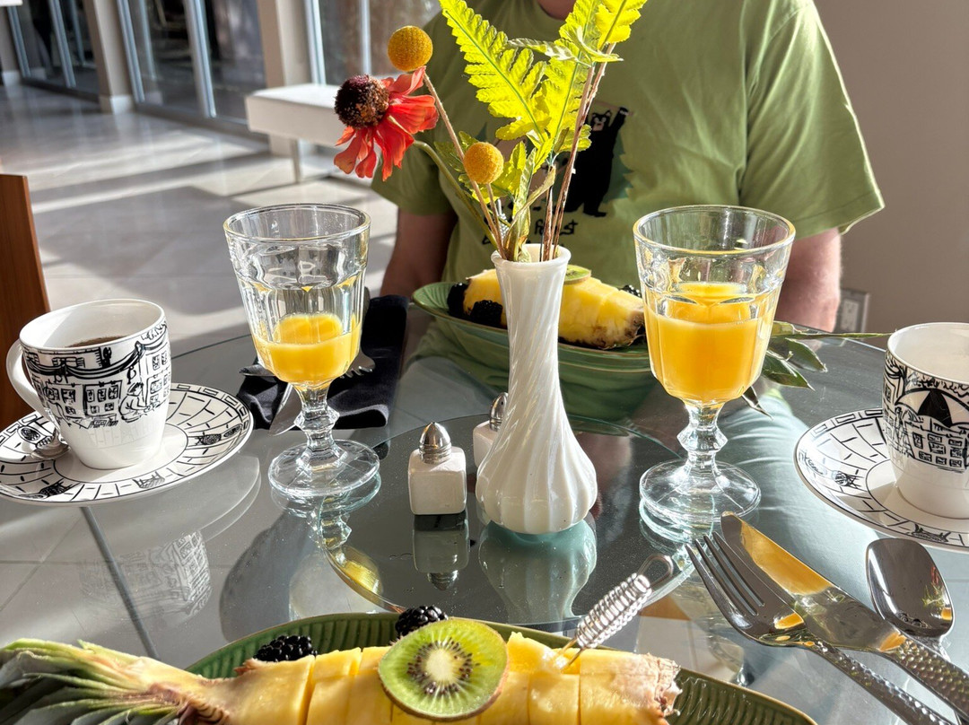 Pointhouse Suites on Sargeant Bay主图