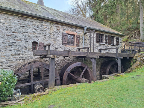 多迈纳都穆林达瑟尔博恩酒店主图