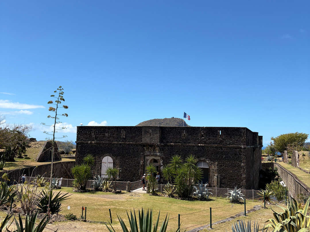 Authentique Excursion-Sainte-Anne必去景点