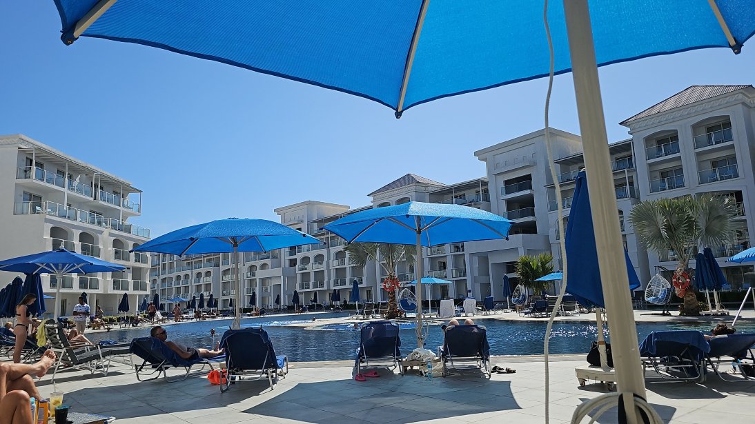 天翁蓝境·成人水疗宫-泳池