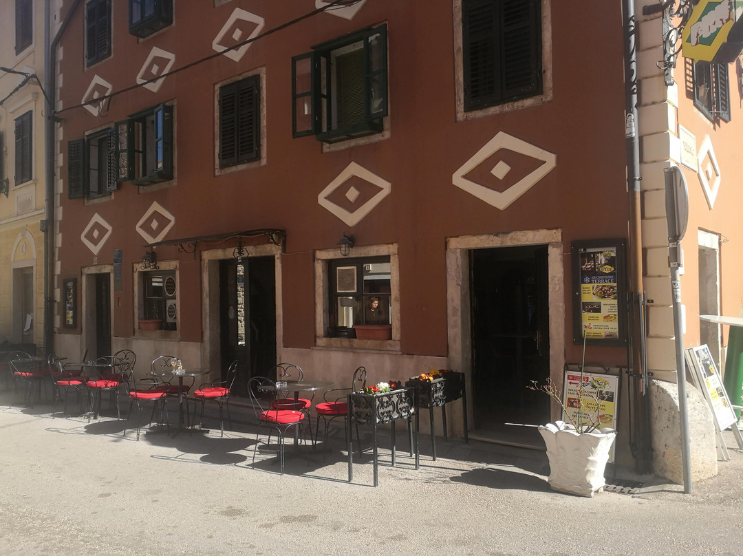 Bistro & Bar Pini, Skradin, Croatia